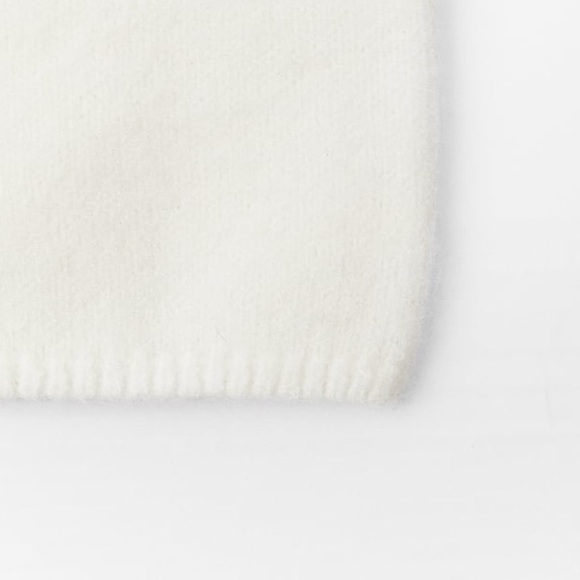 NWOT. Zara Cream Wool Blend Fine Knit Beanie. - Picture 3 of 8